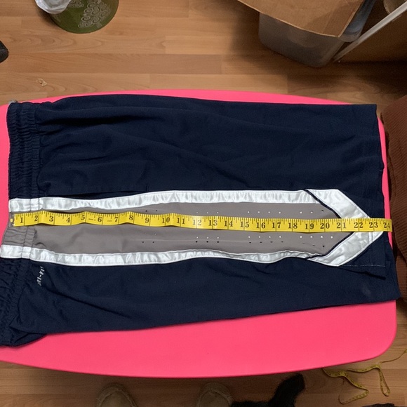 Nike Dri-Fit Basket-Ball Shorts XL - Picture 8 of 9